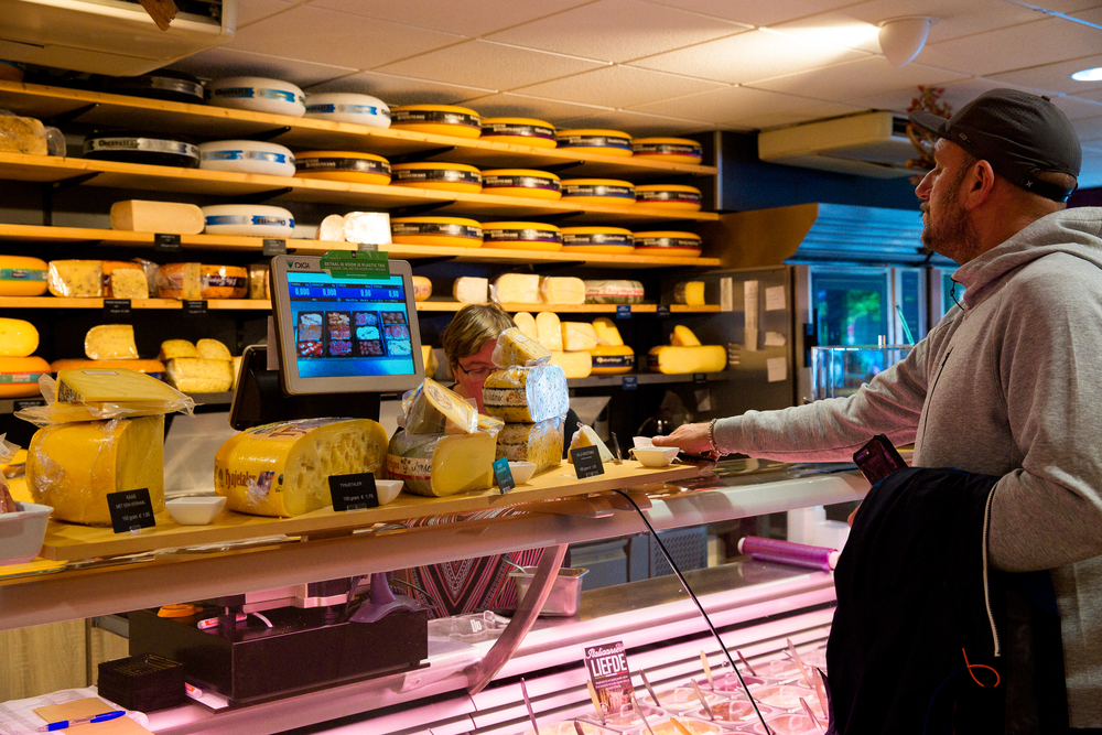Consumer Confidence Declines for Seventh Month in A Row: CBS
