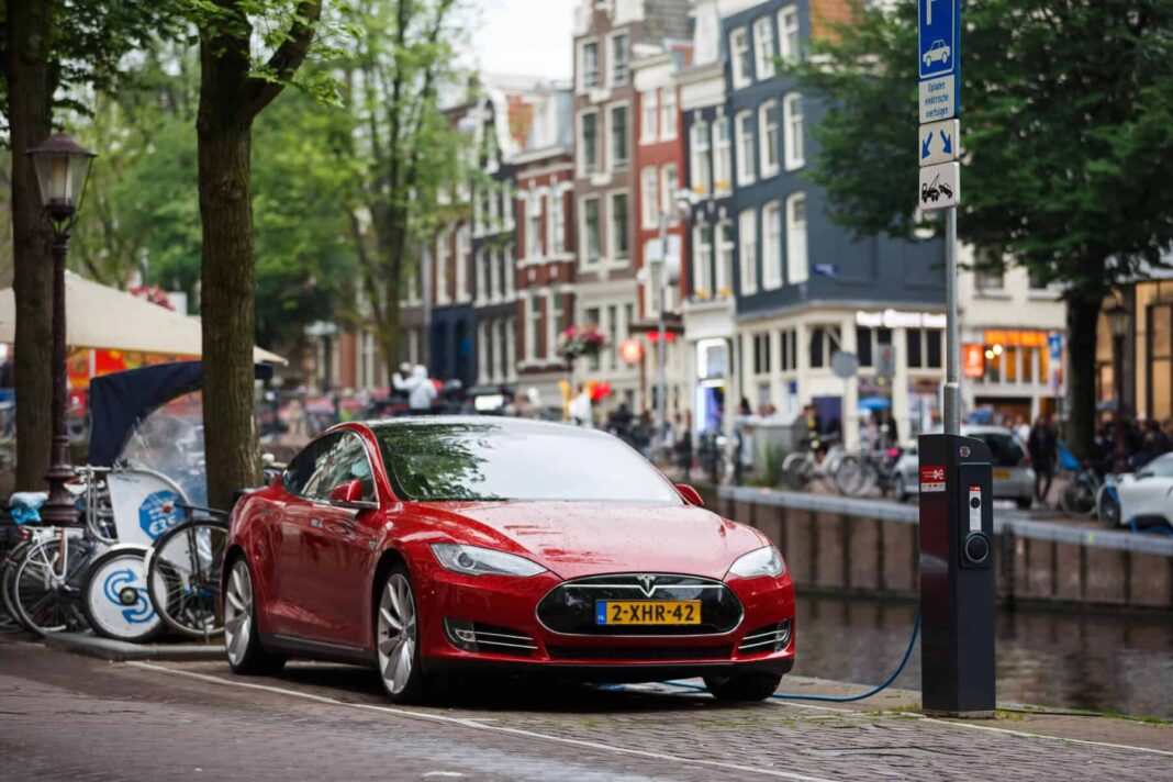 Tesla Sales Nossedive by Almost 50% in the Netherlands

